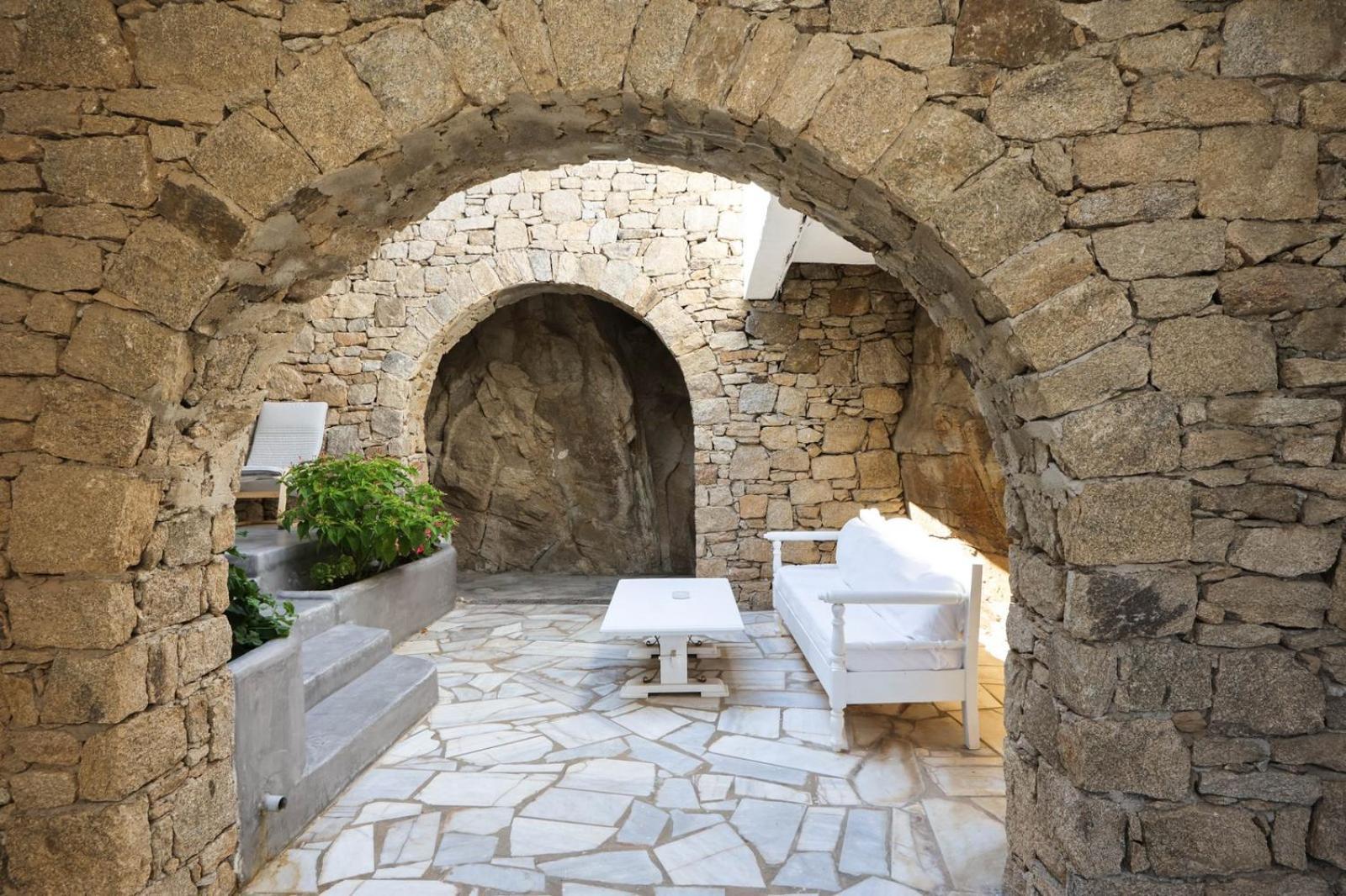 Aparthotel Adikri & 3*